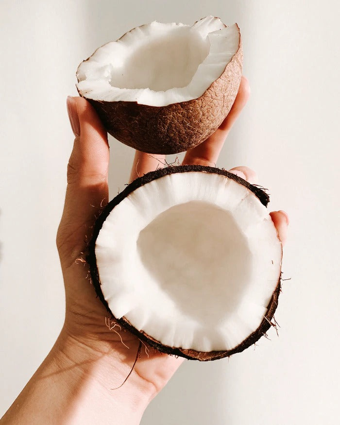 El aceite de coco: Uno de los mejores desmaquillantes naturales